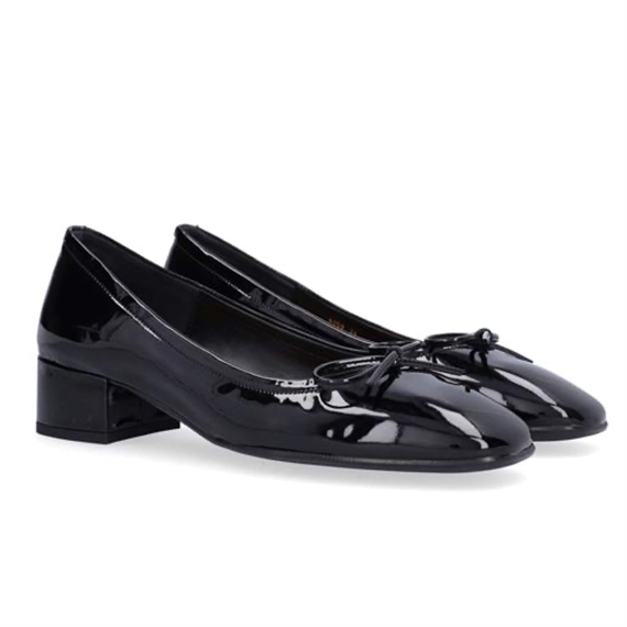 Billi Bi A8059 Ballerina Pumps, Black Patent 